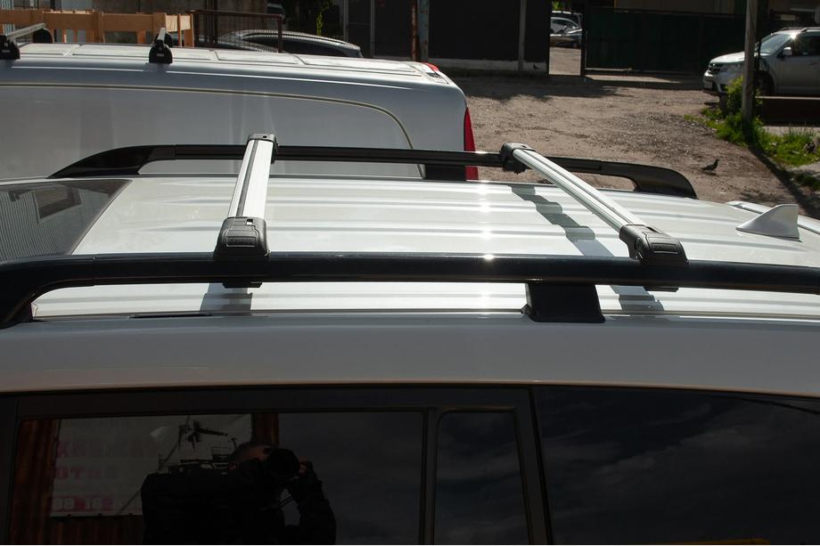Kia Carnival 2021- Roof rack (cross bars) for standard roof rails lockable WingBar V1 (set of 2) up to 110 cm, Grey Photo 2