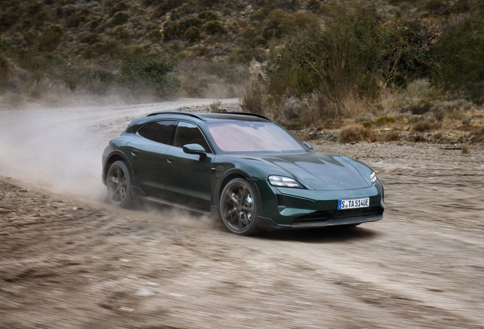 Porsche Taycan Cross Turismo 2024: Electric station wagon review