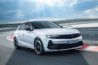 Opel Astra L GSe: Sporty hybrid hatchback photo 3