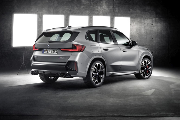 BMW X1 M35i (U11) Review: A Sporty Compact Crossover Photo 4