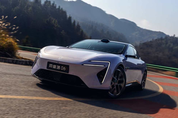 Review of the Avatr 06 electric sedan