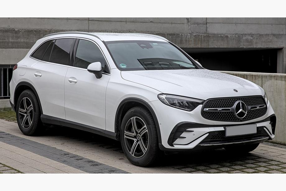 Mercedes GLC X254 2022- AMG-Line Full Body Kit Image
