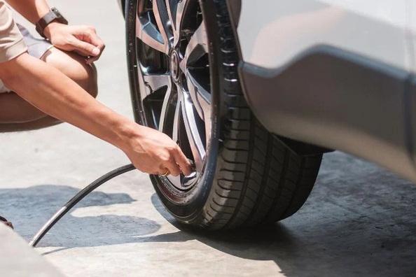 What is the service life of summer car tires?