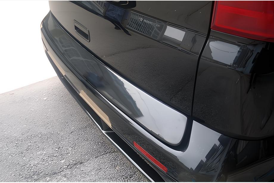 Volkswagen T5 2010-2015 Plastic trunk cover (paintable) Image