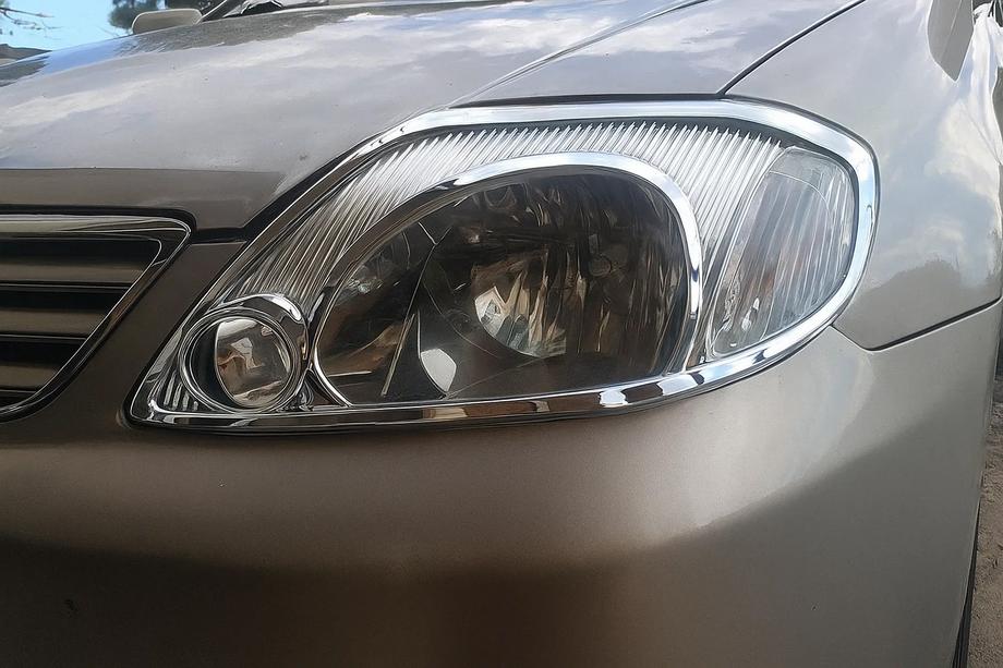 Toyota Corolla 2002-2007 Headlight Covers V1 (2002-2004, 2 pcs, plastic) Image
