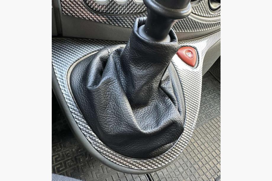 Opel Vivaro 2001–2015 Leather Gear Shift Boot Image