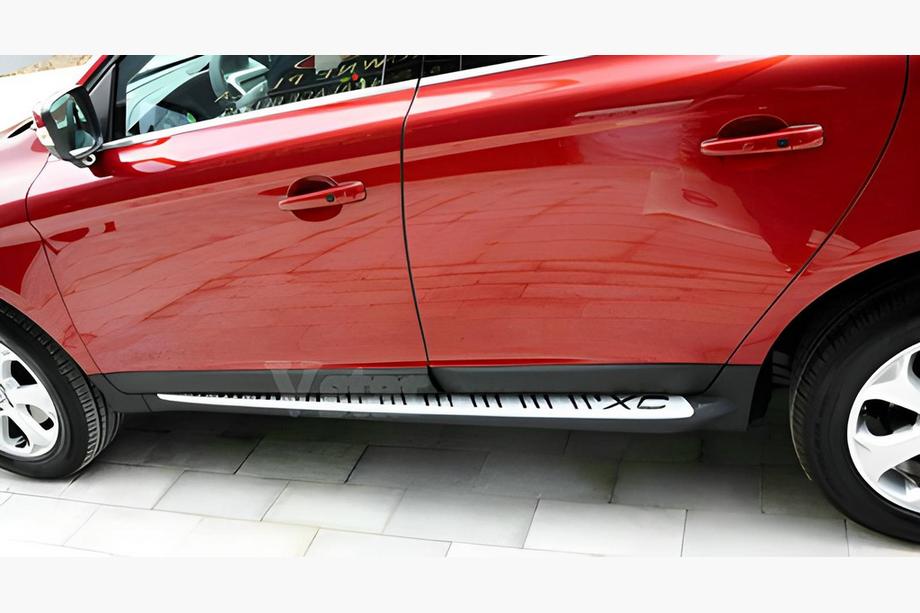 Volvo XC60 2009-2017 OEM running boards (2009-2014) Image