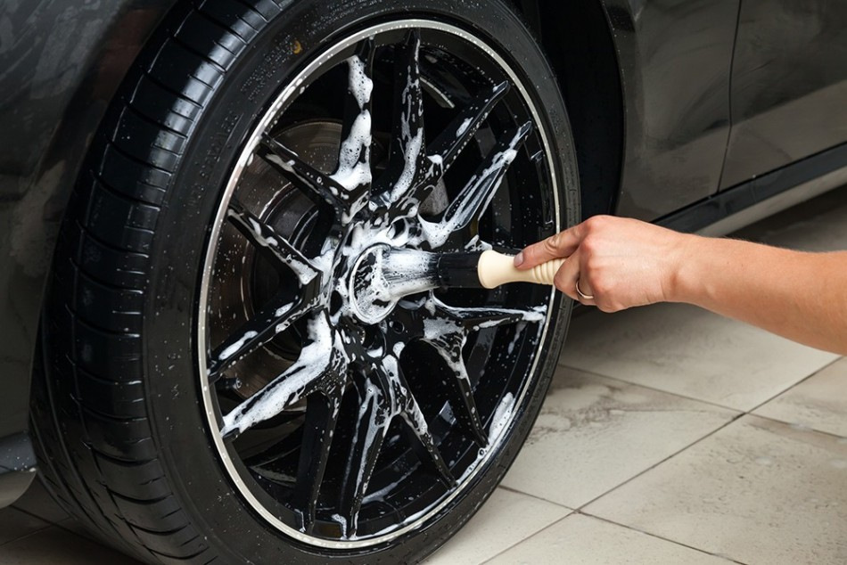 How to extend the life of car wheels?