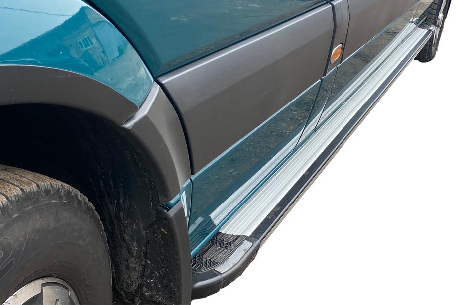Mercedes Sprinter W906 2006–2018 Side Steps Rainbow (2 pcs, Aluminum) Image