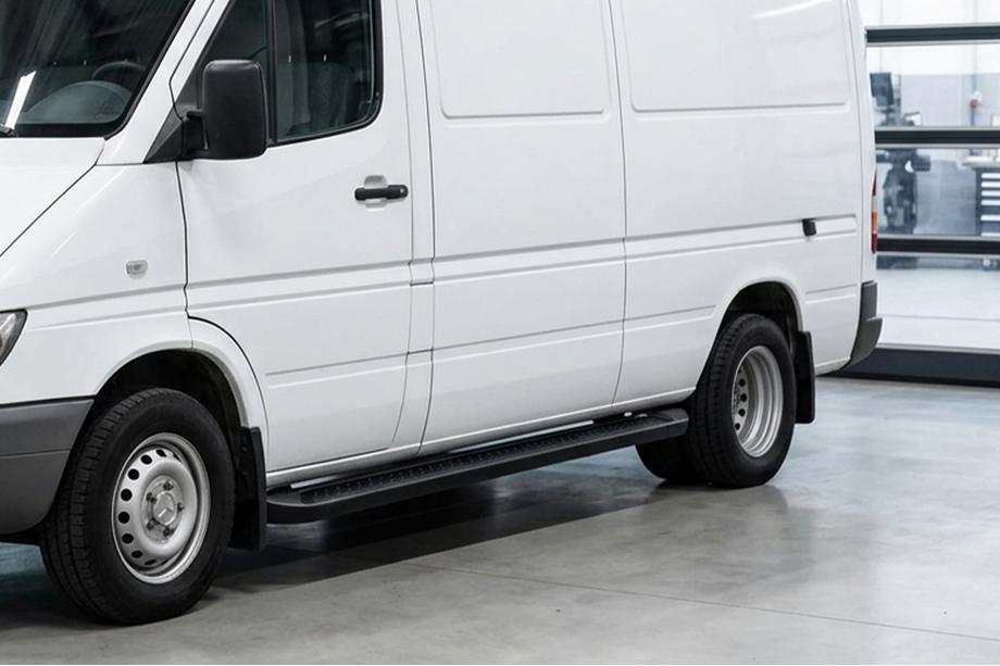 Volkswagen LT 1995-2006 Side Steps Allmond Black (2 pcs, Aluminum) Image