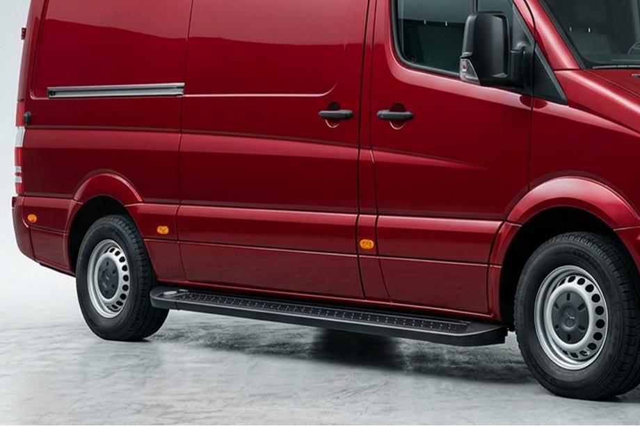 Volkswagen Crafter 2006-2016 Side Steps Allmond Black (2 pcs, Aluminum) Image