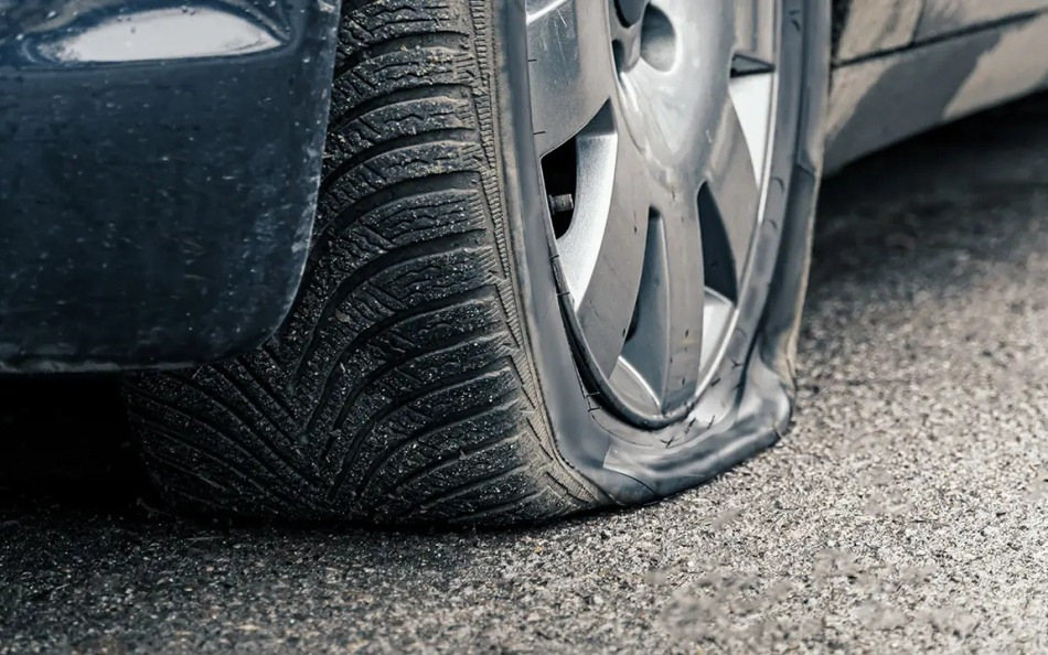 I have a flat tire and there is no spare tire: what to do?