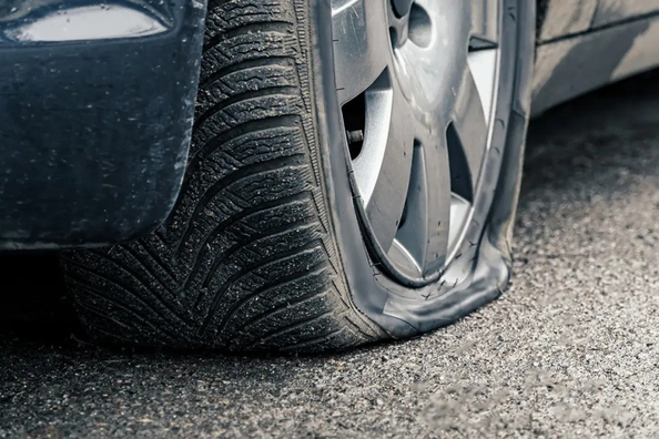 I have a flat tire and there is no spare tire: what to do?