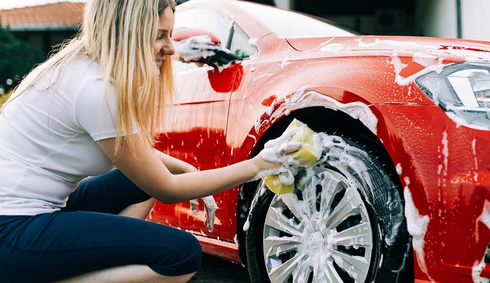 How to avoid damaging your car at the car wash?