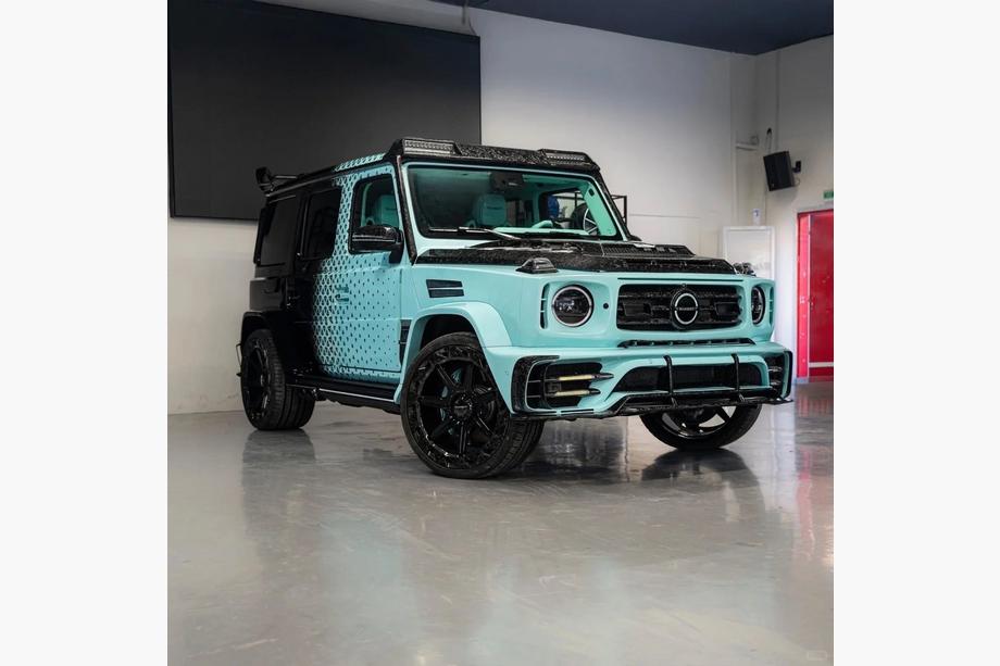Mercedes G class W463 2018-2024 Facelift Kit to W465 2025 MNSR Carbon Image
