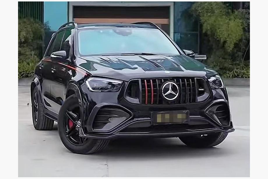 Mercedes GLE W167 2018- Front Bumper Lip Spoilers (for GLE53/AMG-Line 2023-2026, Carbon) Image