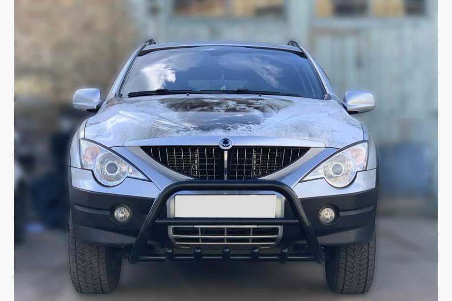 SsangYong Kyron 2005-2014 Bull Bar Black WT003 (Stainless Steel) Image