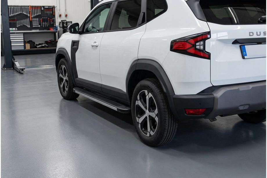 Dacia Duster 2024- Side Steps Maya V1 (2 pcs, Aluminum) Image