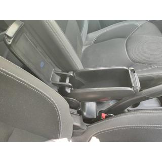 Armrest V1 (into cup holder) photo 2
