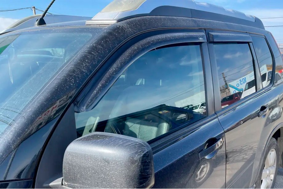 Nissan X-trail T31 2007-2014 Front wind deflectors (2 pcs, HIC) Image