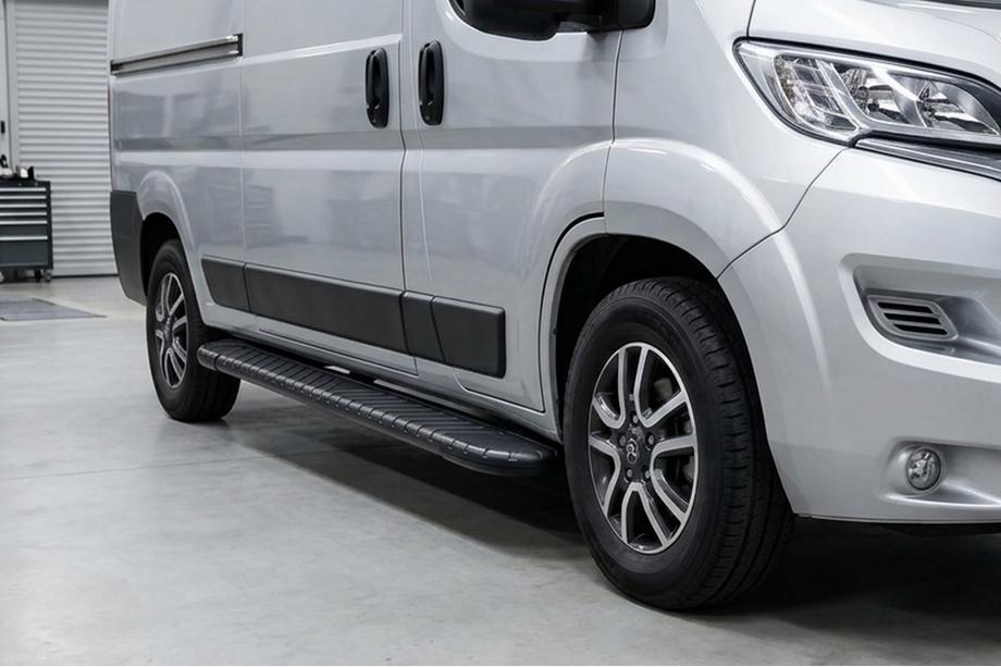 Fiat Ducato 2006-2025 Side Steps Bosphorus Black (2 pcs, Aluminum) Image