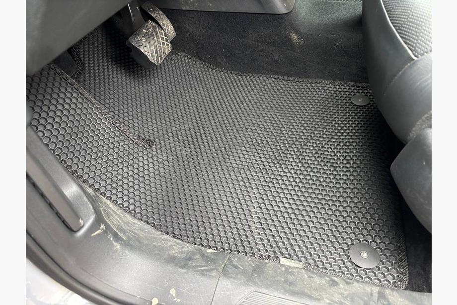Volkswagen ID.4 2020- Rubber Floor Mats Carsuit (Black) Image