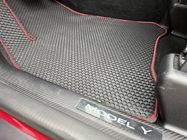 Tesla Model Y 2020- Rubber Floor Mats Carsuit (2020-2024, black) photo 16