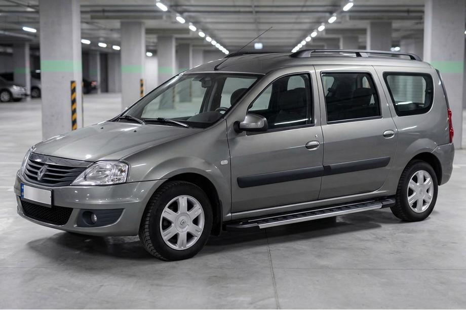 Renault Logan MCV 2005-2013 Side Steps RedLine V1 (2 pcs, Aluminum) Image