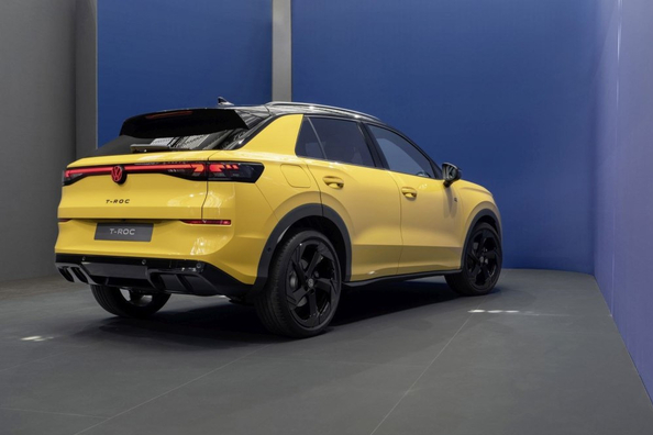 Second-Generation Volkswagen T-Roc 2025 Review: Updated Compact Crossover Photo 3