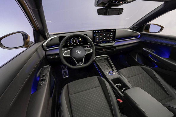 Second-Generation Volkswagen T-Roc 2025 Review: Updated Compact Crossover Photo 5
