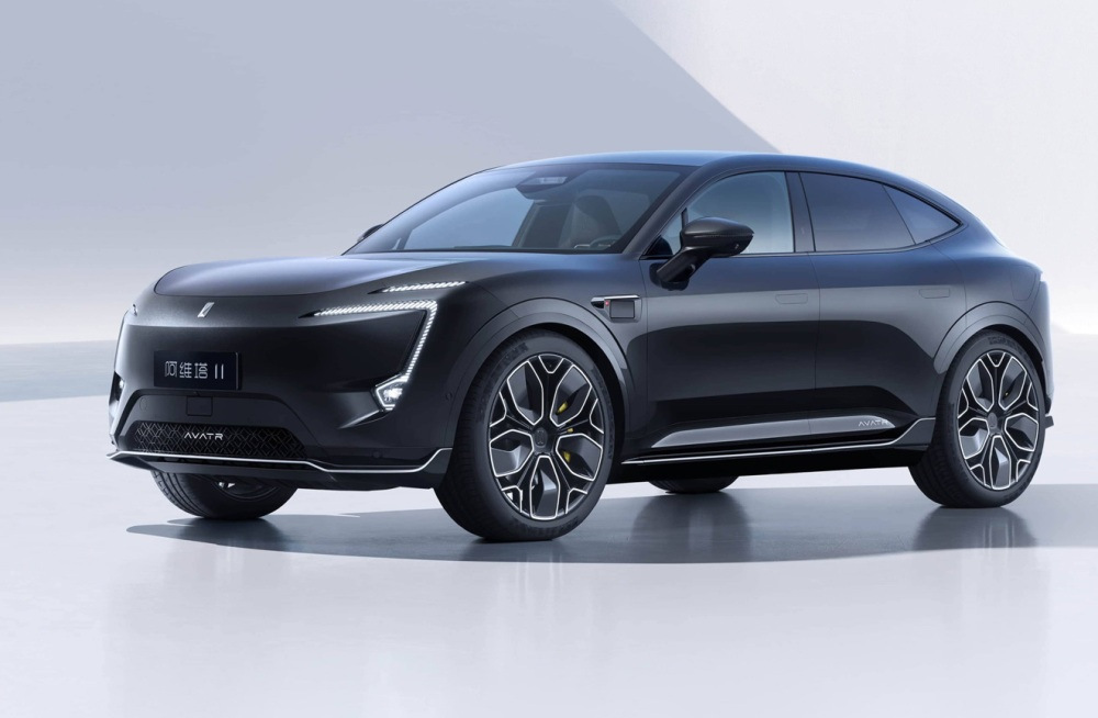 Avatr 11 REEV 2025 Review: Hybrid Luxury SUV