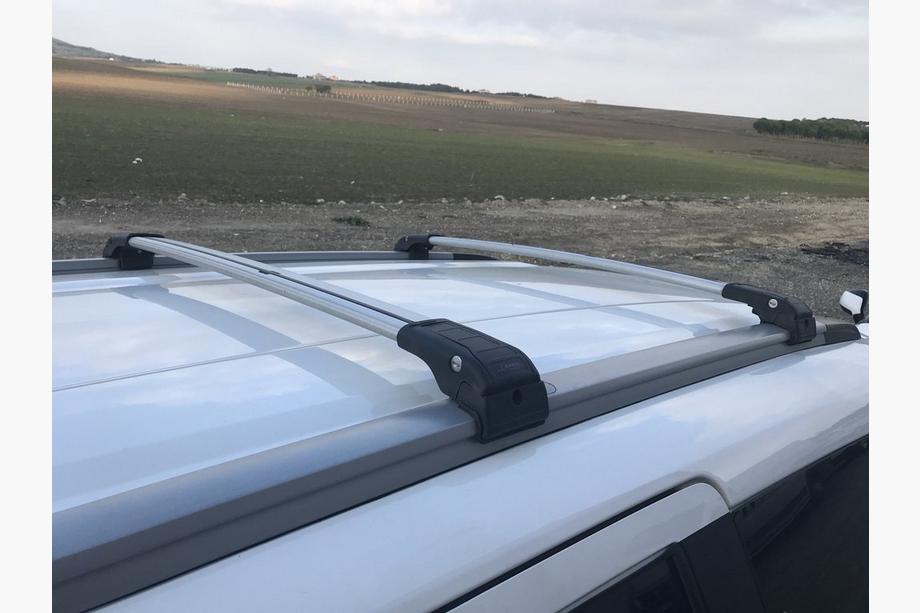 Dacia Lodgy 2012-2022 Roof rack (cross bars) for integrated roof rails lockable WingCarrier V2 (2 pcs) Image
