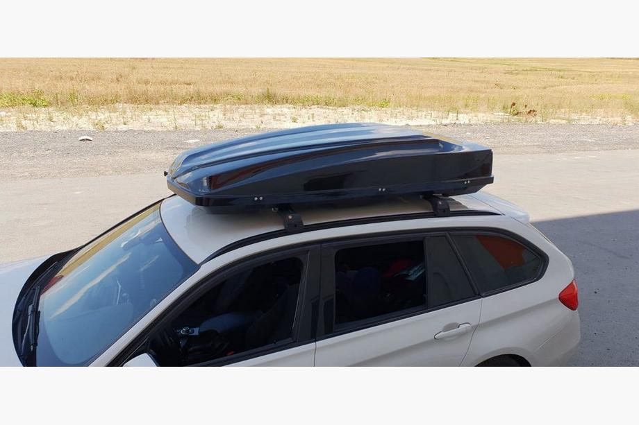 BMW 5 Series F10/F11 2010–2016 Roof rack (cross bars) for integrated roof rails lockable WingCarrier V2 (2 pcs) Gray Photo 18