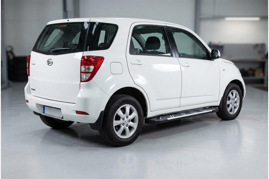 Daihatsu Terios 2006-2017 Side Steps Sunrise (2 pcs, Aluminum) Image