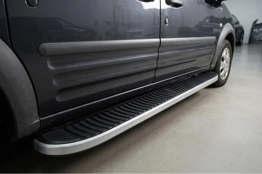 Ford Connect 2002–2006 Side Steps Tayga (2 pcs, Aluminum) Image