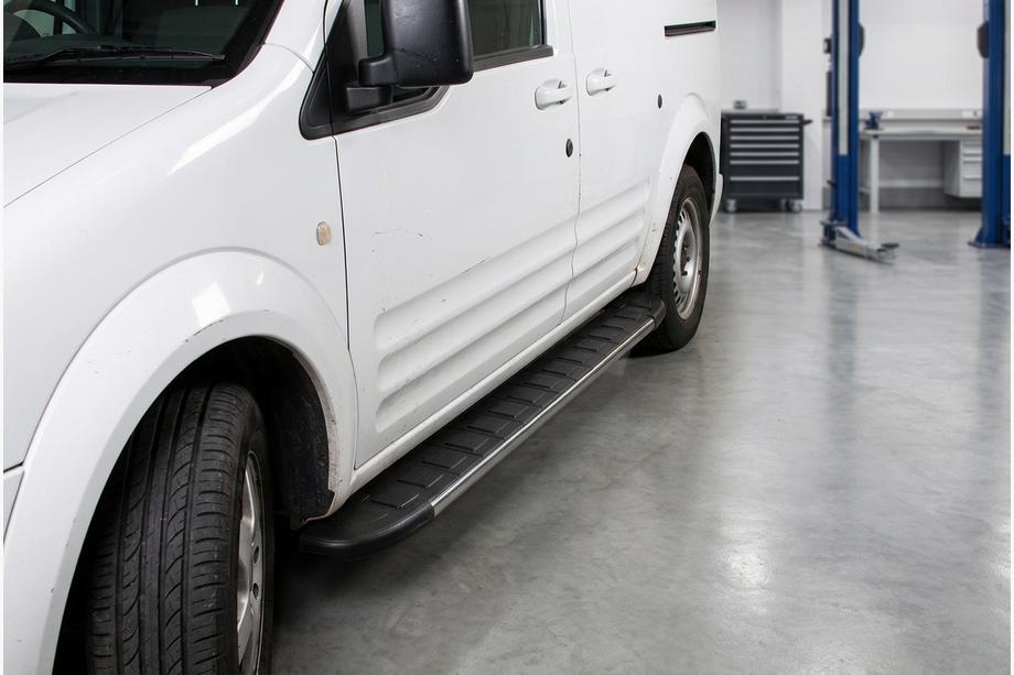 Ford Connect 2006–2009 Side Steps Duru (2 pcs, Aluminum) Image