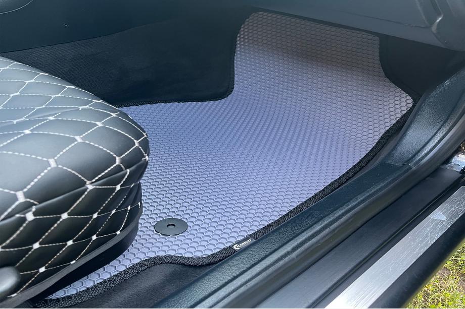 Audi A4 B5 1994–2001 Rubber floor mats Carsuit (Avant, grey) Photo 2
