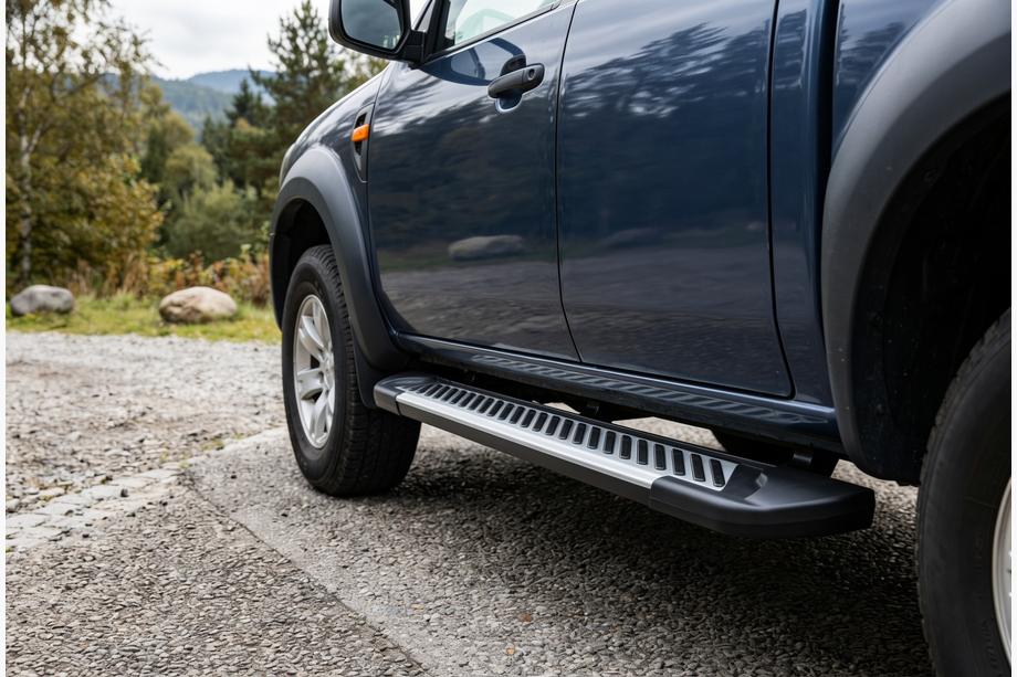 Ford Ranger 2007-2011 Side Steps Line (2 pcs, Aluminum) Image