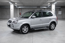 Hyundai Tucson JM 2004- Side Steps RedLine V1 (2 pcs, Aluminum) photo 1