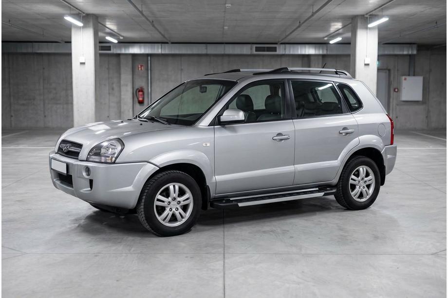 Hyundai Tucson JM 2004- Side Steps RedLine V1 (2 pcs, Aluminum) Image