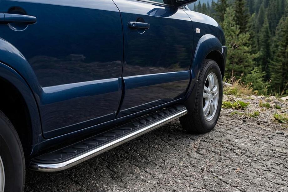 Hyundai Tucson JM 2004- Side Steps Maydos V1 (2 pcs, Aluminum & Stainless Steel) Image