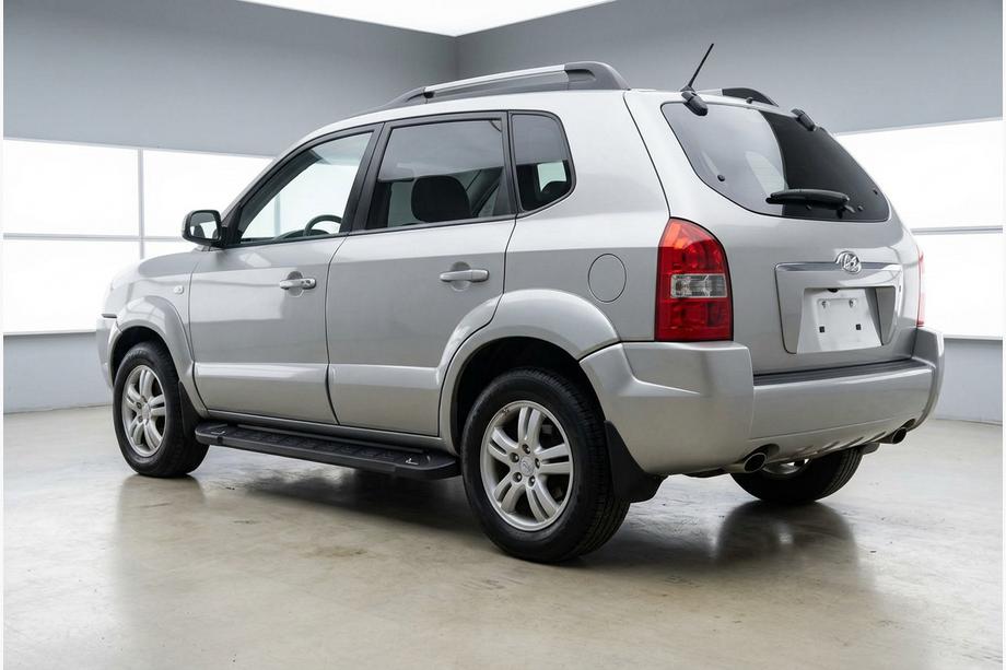 Hyundai Tucson JM 2004- Side Steps RedLine Black (2 pcs, Aluminum) Image