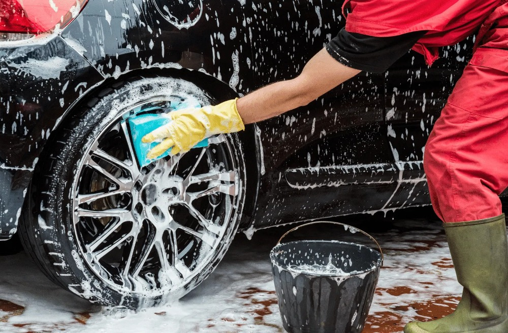 Top 5 mistakes when washing a car