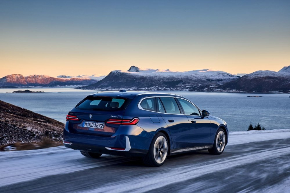 BMW 5 Series Touring (G61) 2024: Wagon Review