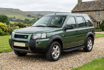 Land Rover Freelander I 1997-2006 Side Steps RedLine Black (2 pcs, Aluminum) photo 1