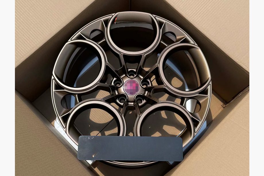 Alfa Romeo Stelvio 2016- Forged OEM R21 V2 Wheels (Set of 4) Image
