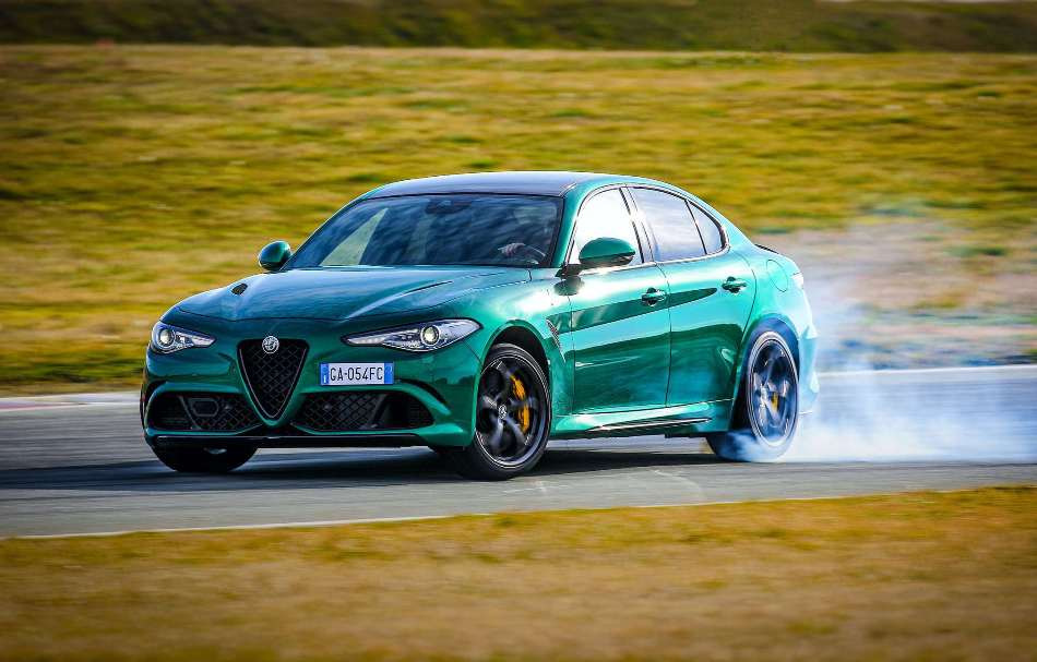 Rear-Wheel Drive Car: Pros and Cons