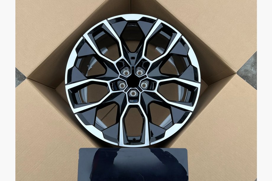 BMW X7 G07 2019- Forged OEM Wheels R22 V7 (Set of 4) Image
