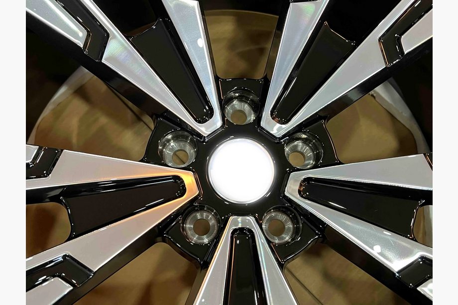 BMW X7 G07 2019- Forged OEM Wheels R22 V1 (Set of 4) Image