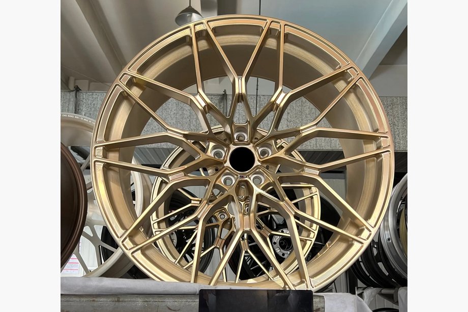 BMW 4 Series G22/23/26 2020- Forged OEM Wheels R19 R20 V2 (Set of 4) Image